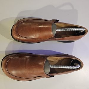 Dansko Womans Size 39 Brown Leather Loafers